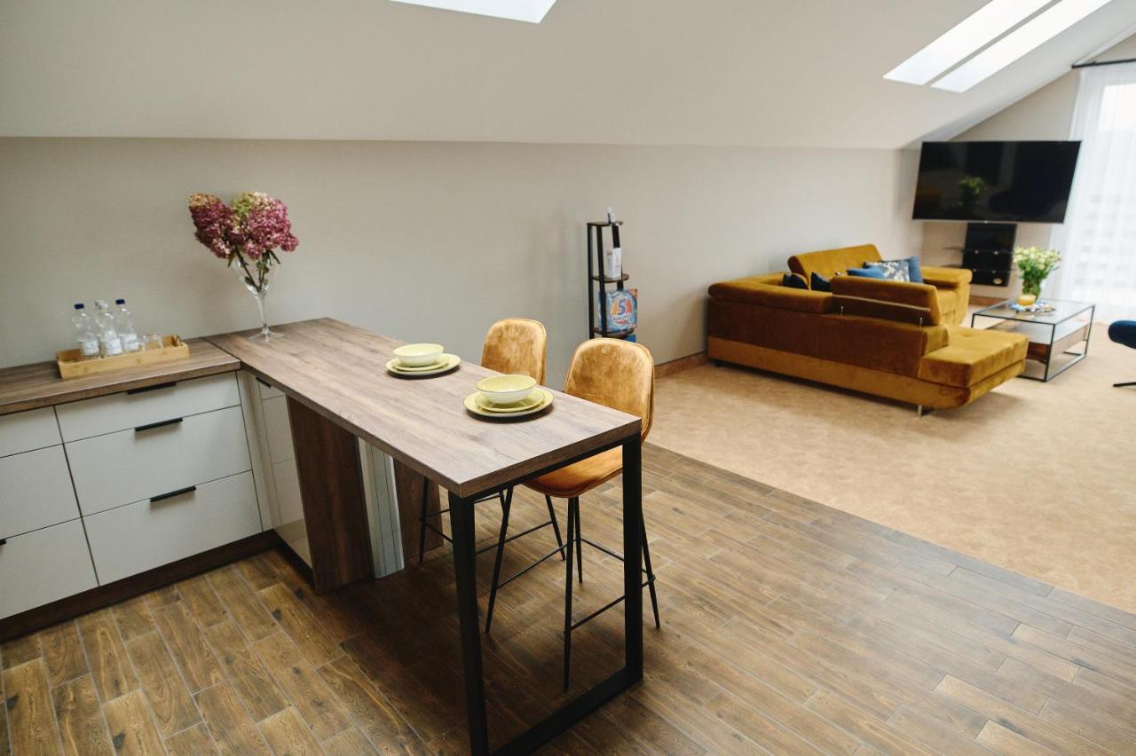 M&M Apartamenty ヤションカ エクステリア 写真